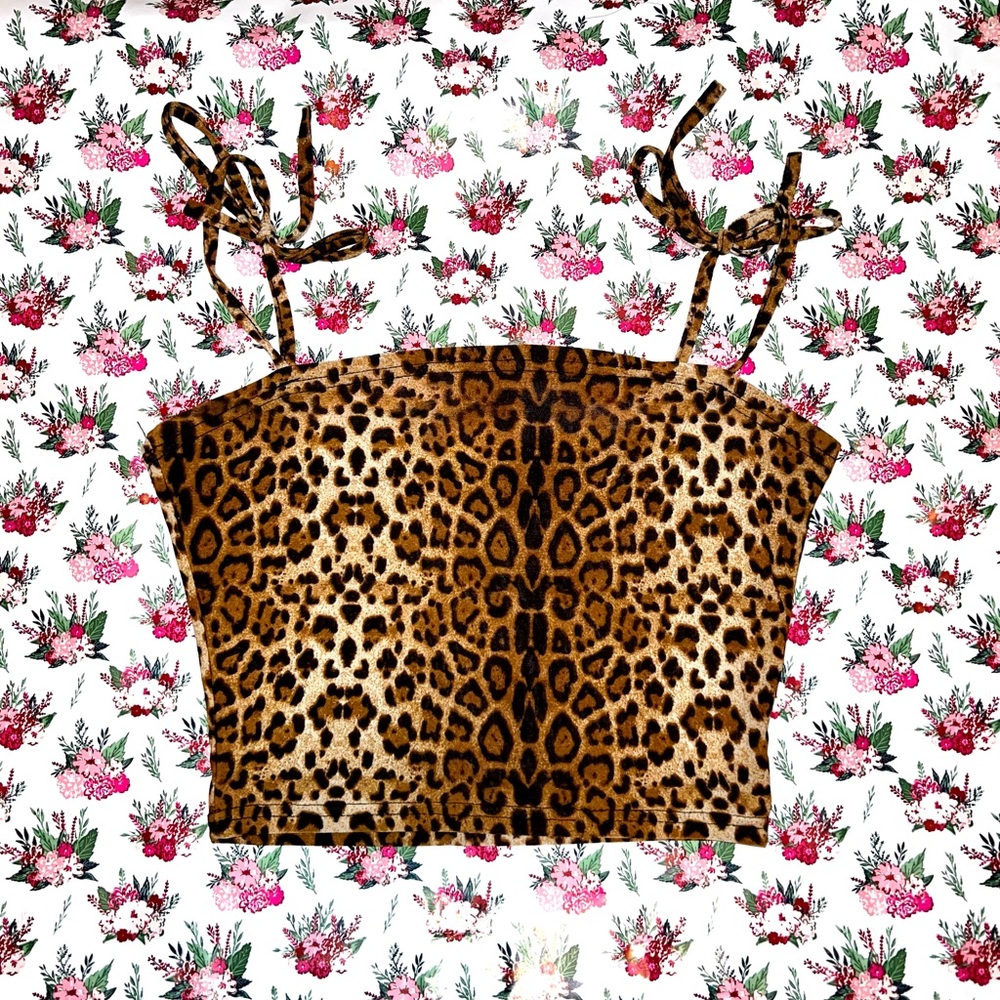 Leopard print crop top